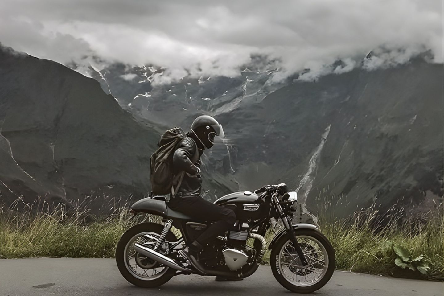 Ooty Bike on Rent, Two Wheels Bikes on Rent in Ooty (Price, Inclusions & Contact Number)